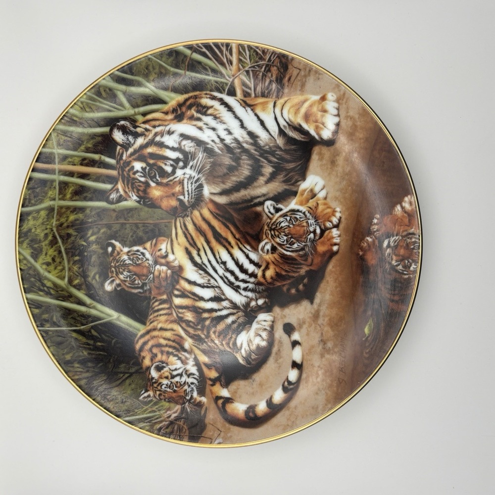 Tomorrows' Hope Tiger Plate Gold Border 1992 Greg Beecham/Bradford Exchange